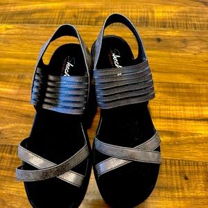 Sketchers arch fit wedge